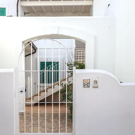 Genko- Hostproperty * Avetrana